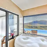 Ulugoel 2 Bedroom With Private Pool *