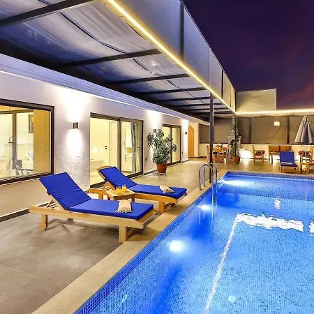 Ulugoel 2 Bedroom With Private Pool Kalkan