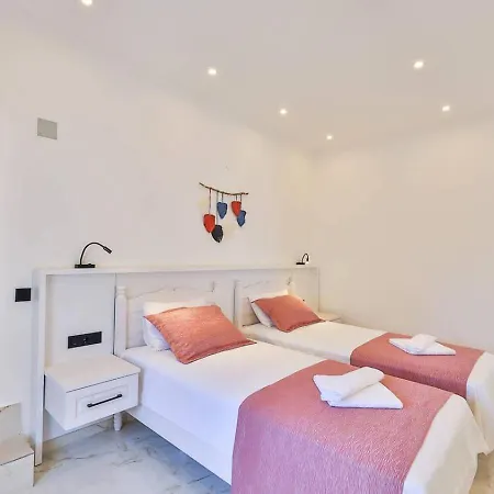 Villa Ulugoel 2 Bedroom With Private Pool *