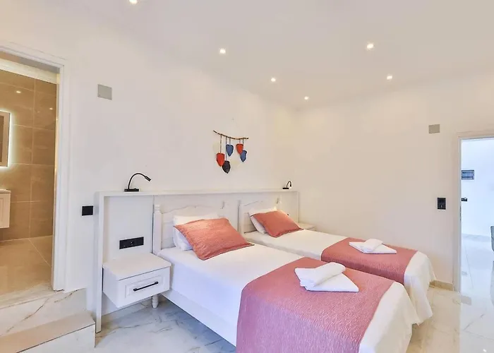 Villa Ulugoel 2 Bedroom With Private Pool *
